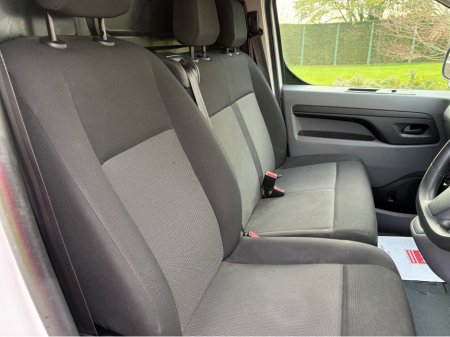 2022 Vauxhall Vivaro F2900 DYNAMICS S/S/ L2 H1 LONG WHEEL BASE VAN €12,750 thumbnail