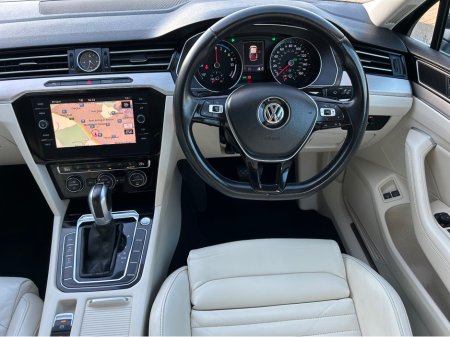 2018 Volkswagen Passat - thumbnail 19