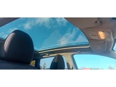 2015 Nissan Qashqai - thumbnail 16