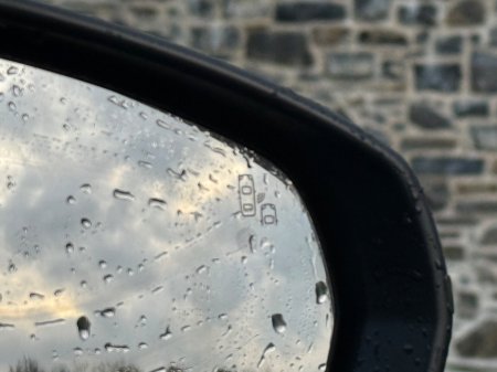 2018 Peugeot 3008 1.5 BlueHDi 130bhp Allure €14,550 thumbnail