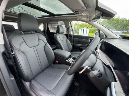 2025 Kia Sorento PHEV PE SEM 5DR AUTO €61,950 thumbnail