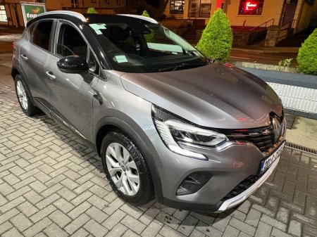 2020 Renault Captur 1.5 DCi Iconic 65Km €16,990 thumbnail