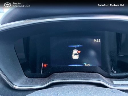 2022 Toyota Corolla LUNA 4DR AUTO HYBRID €25,500 thumbnail