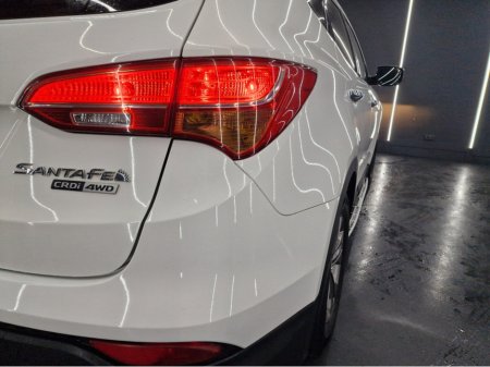 2014 Hyundai Santa Fe - thumbnail 18