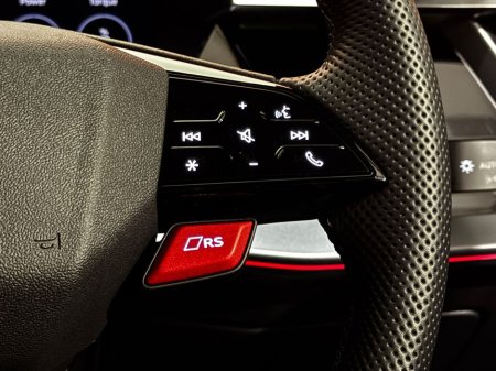 2025 Audi A3 RS 3 TFSI QUATTRO CARBON BLACK thumbnail