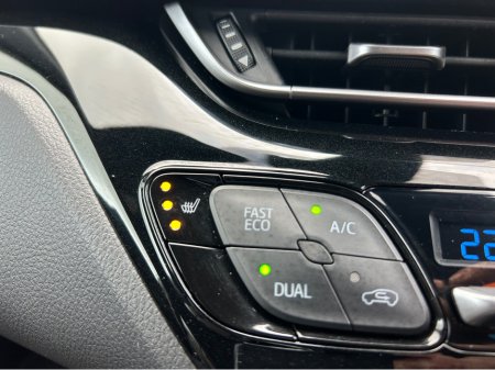 2018 Toyota C-HR - thumbnail 21