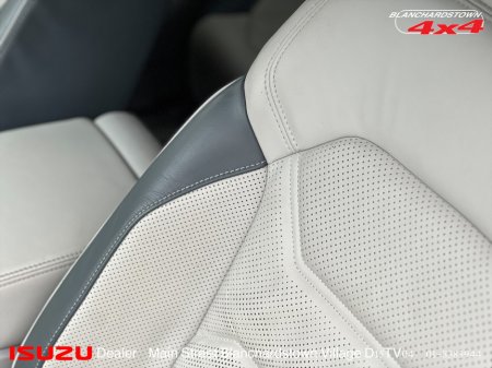 2020 Volkswagen Touareg DESIGN 3.0 TDI €44,900 thumbnail