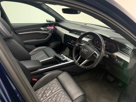 2022 Audi e-tron 55 VORSPRUNG QUATTRO €49,990 thumbnail