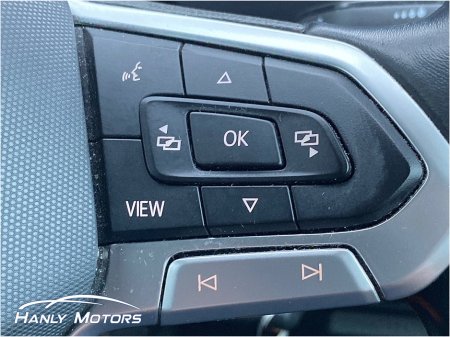 2021 Volkswagen Tiguan LIFE 2.0 TDI MANUAL 6SPEED FWD 122BHP 5 €24,450 thumbnail