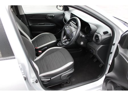 2023 Hyundai i10 i10 Deluxe Plus €17,950 thumbnail