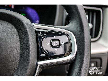 2022 Volvo XC60 - thumbnail 22