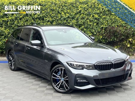 2022 BMW 3 Series 330e M-SPORT XDRIVE TOURING 2.0 HYBRID // LEATHER M-SPORT INTERIOR // APPLE CARPLAY/ANDROID AUTO // DIGITAL CLUSTER