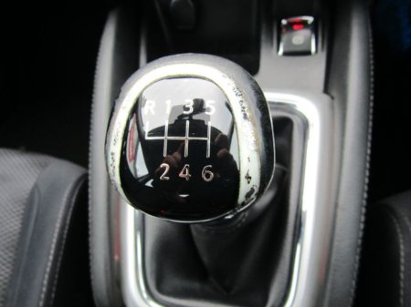 2014 Nissan Qashqai - thumbnail 31