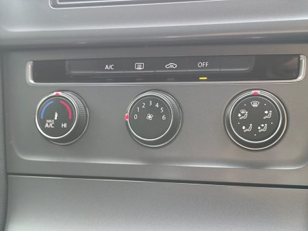 2014 Volkswagen Golf - thumbnail 27