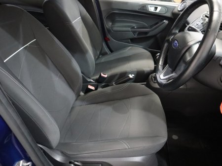 2017 Ford Fiesta *38* ZETEC 1.25 60PS M5 5DR MCA 4DR €9,900 thumbnail
