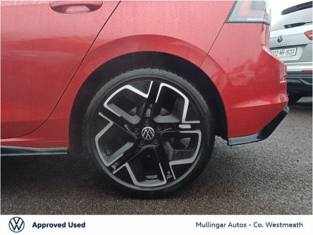 2024 Volkswagen Golf GOLF R-LINE 2.0TDI 150HP (EXTRAS) €41,950 thumbnail