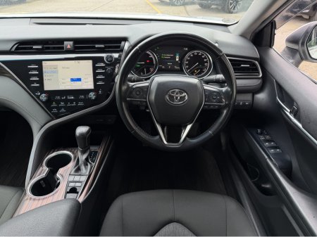 2020 Toyota Camry - thumbnail 16