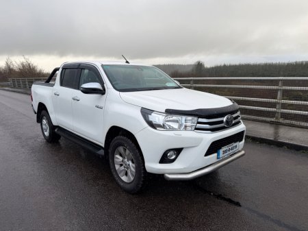 2020 Toyota Hilux - thumbnail 4