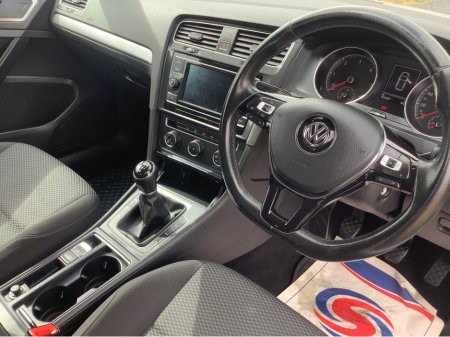 2017 Volkswagen Golf - thumbnail 6