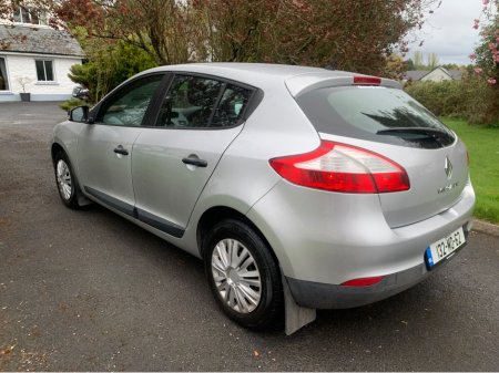 2013 Renault Megane - thumbnail 8