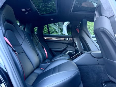 2022 Porsche Panamera 4 E-HY E-HYBRID 5DR AUTO €79,950 thumbnail