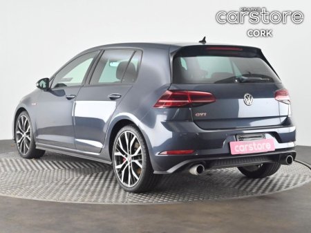 2019 Volkswagen Golf - photo 3