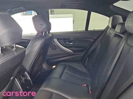 2016 BMW 3 Series - thumbnail 13