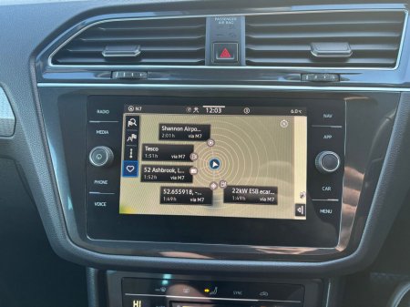 2023 Volkswagen Tiguan 2.0 TDI 150HP Life DSG €34,950 thumbnail