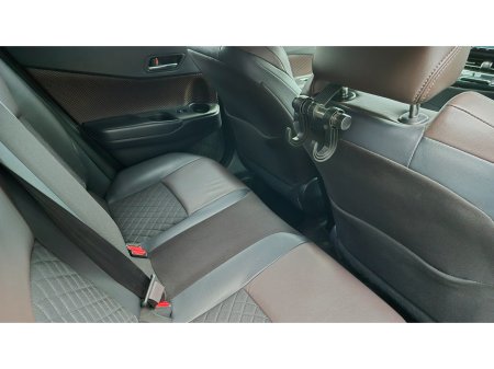 2019 Toyota C-HR Luna Sport Hybrid €19,950 thumbnail