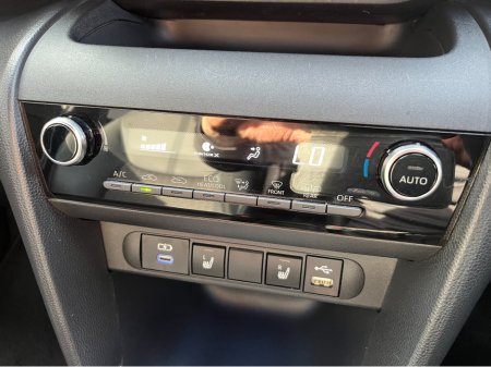 2023 Toyota Yaris Cross - thumbnail 16