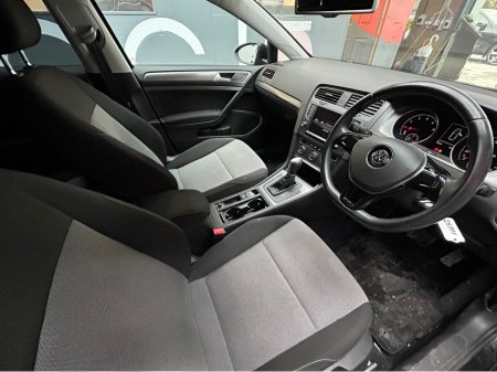 2016 Volkswagen Golf - thumbnail 5