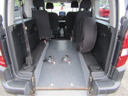 2021 Peugeot Rifter ACTIVE LONG 1.5 HDI AUTO WHEELCHAIR ACCESS thumbnail