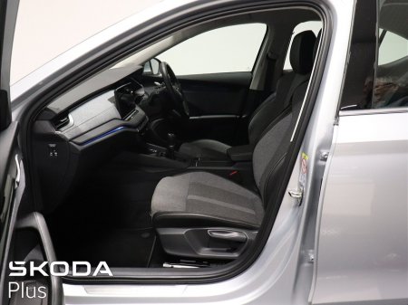 2025 Skoda Octavia Selection 1.5TSI 115HP €33,950 thumbnail