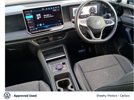 2024 Volkswagen Tiguan - thumbnail 2