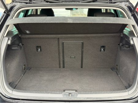 2016 Volkswagen Golf - thumbnail 12