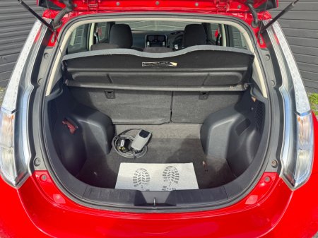 2017 Nissan Leaf - thumbnail 19