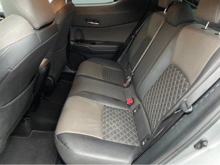 2023 Toyota C-HR 231 D HYBRID SOL  AUTO HIGH SPEC! €26,995 thumbnail