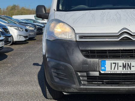 2017 Citroen Berlingo - view 4