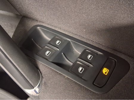 2013 Volkswagen Golf **AUTO - LOW KMS** €10,995 thumbnail