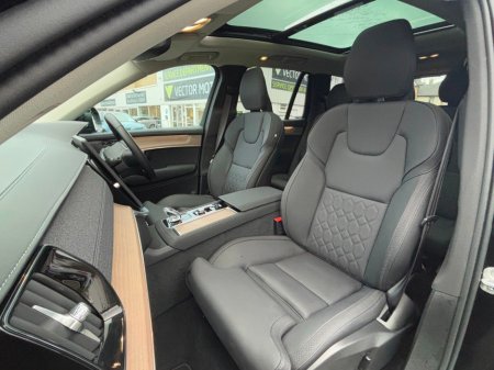 2025 Volvo XC90 PLUS NEW MODEL T8 FULL OPEN PAN ROOF €79,995 thumbnail