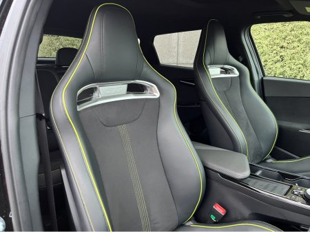 2025 Kia EV6 GT ELECTRIC //575BHP//MASSIVE SPEC//RARE//360 PARKING CAMERAS//MERIDIAN SOUND//HALF LEATHER HEATED BUCKET SEATS// €53,950 thumbnail