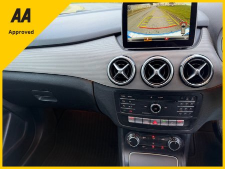 2016 Mercedes-Benz B Class B180 Automatic, Reversing Camera , Heated Seats thumbnail