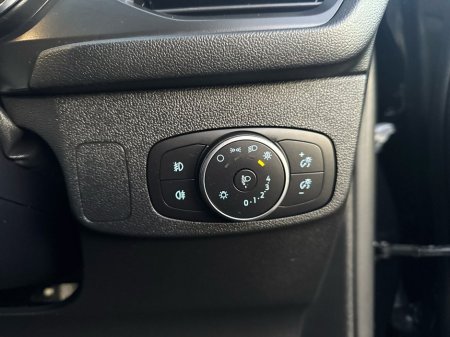 2025 Ford Focus Titanium 1.0L EcoBoost 125PS mHEV €28,975 thumbnail