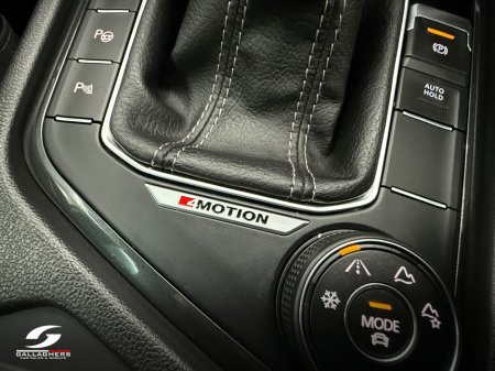 2020 Volkswagen Tiguan - thumbnail 24