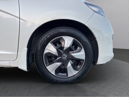 2016 Honda Fit - thumbnail 9