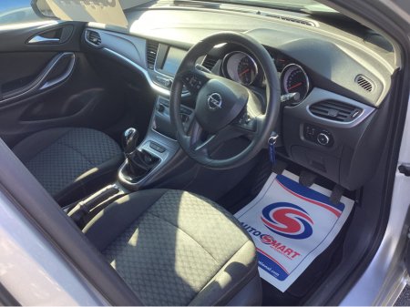 2017 Opel Astra - thumbnail 10