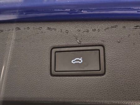 2024 Volkswagen Tiguan TIGUAN R-LINE 2.0TDI DSG 150HP €49,950 thumbnail