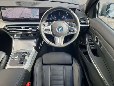 2023 BMW 3 Series - thumbnail 5