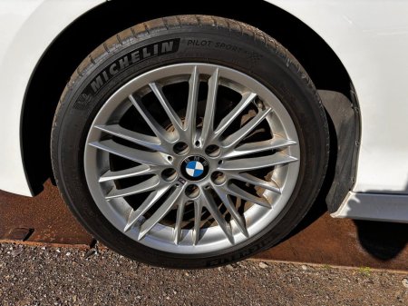 2017 BMW 1 Series - view 2