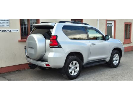 2020 Toyota Landcruiser - thumbnail 4